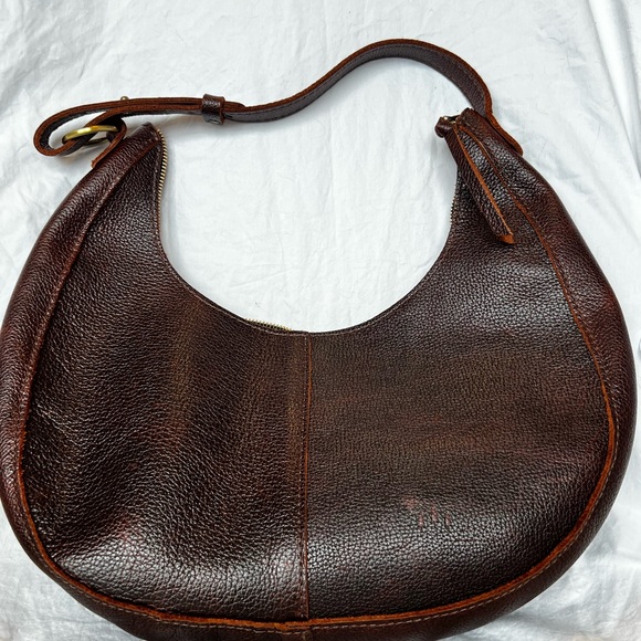 Portland Leather Goods Large Nora Shoulder Bag - Coldbrew Pebbled Leather - Picture 5 of 12
